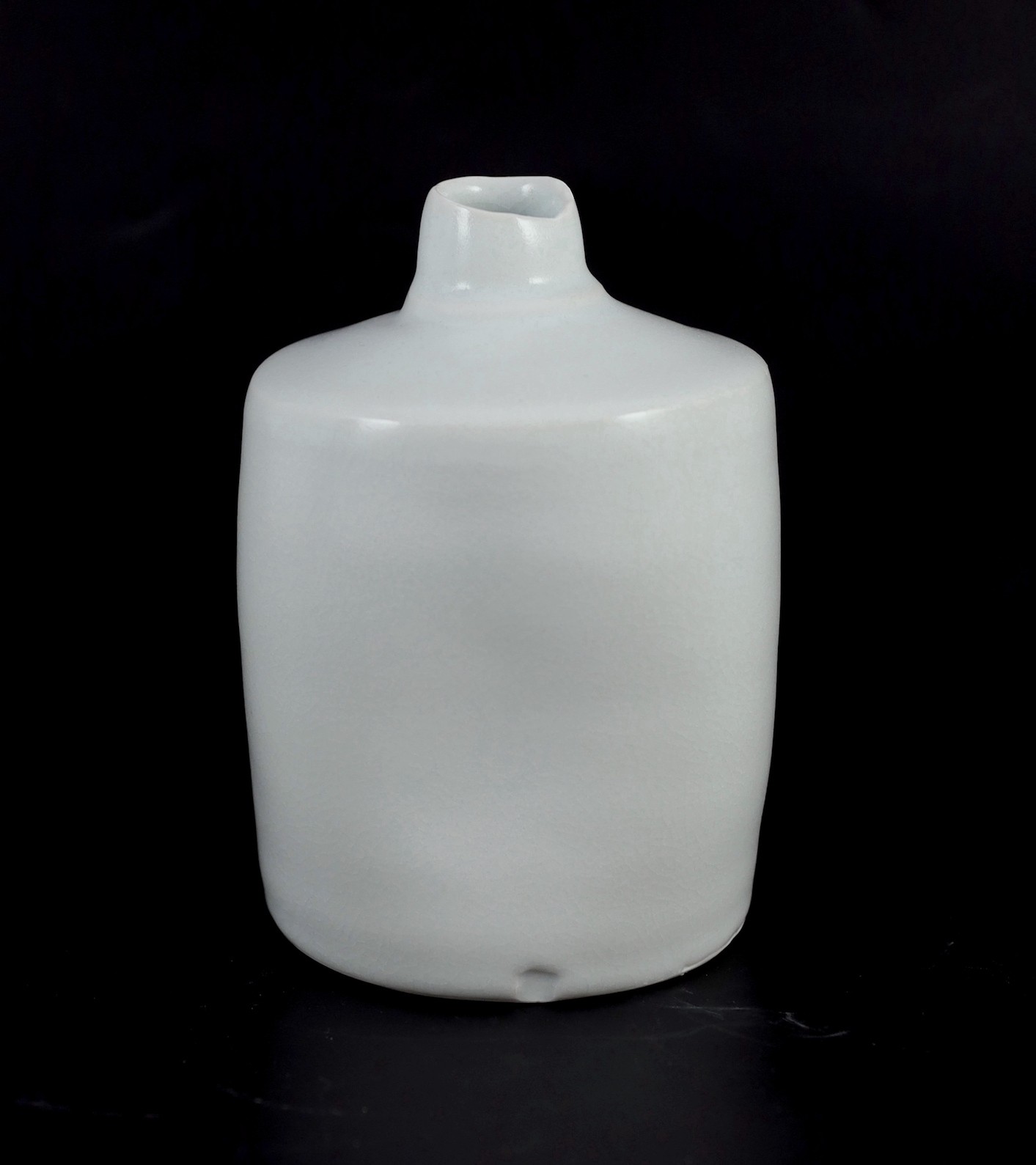 Edmund de Waal (b.1964) a porcelain bottle vase, c.1993, 16.5cm high